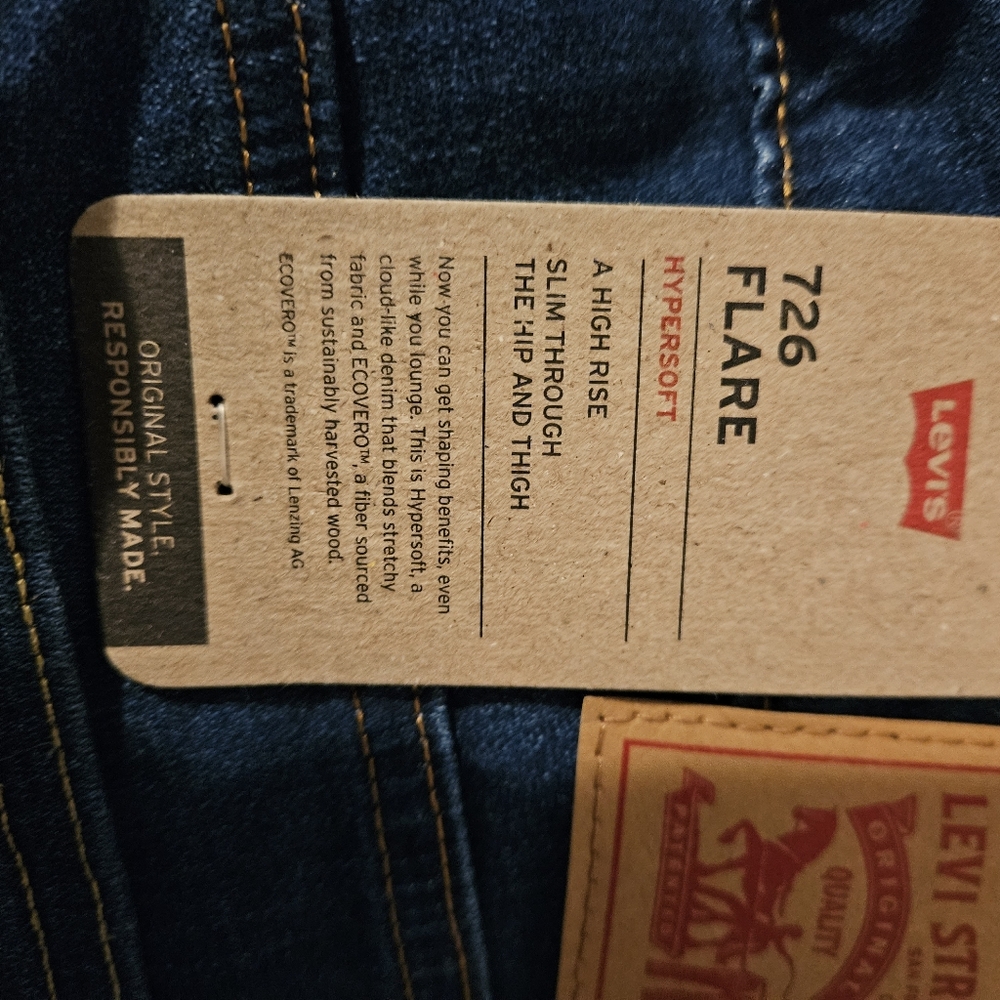 Levi’s 726 flare 18 2 pair